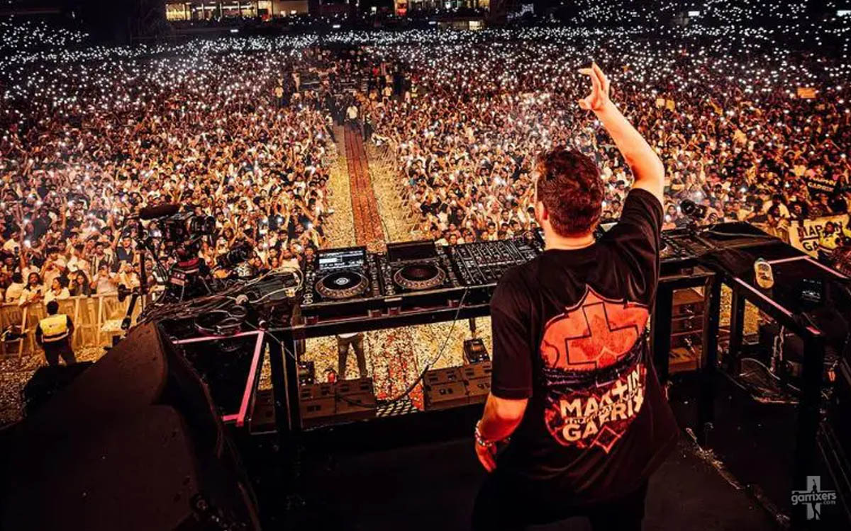 Martin Garrix performing in Mumbai 2025 on garrixers.com