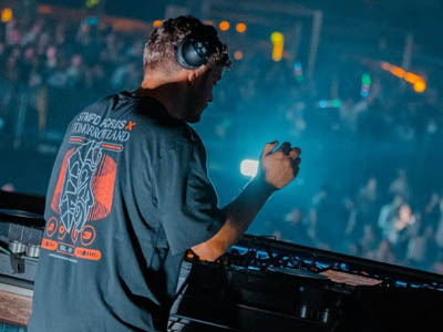 Tomorrowland 2023 on garrixers.com
